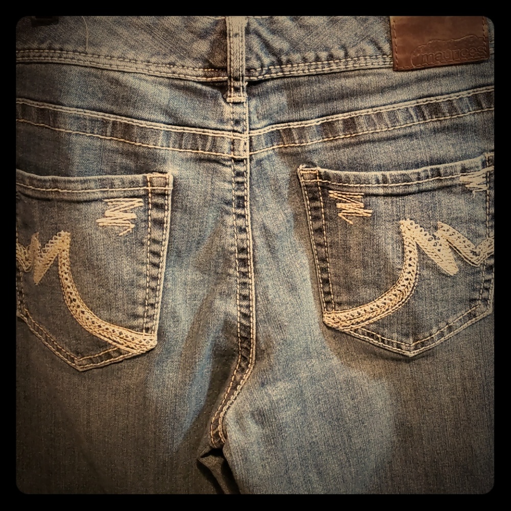 9/10 reg Maurices Jeans